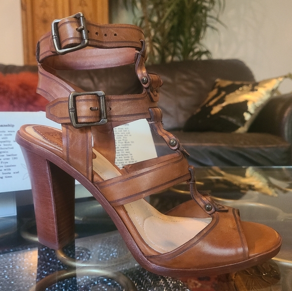 Frye Sonia Y Strap Gladiator Heels - Picture 2 of 7